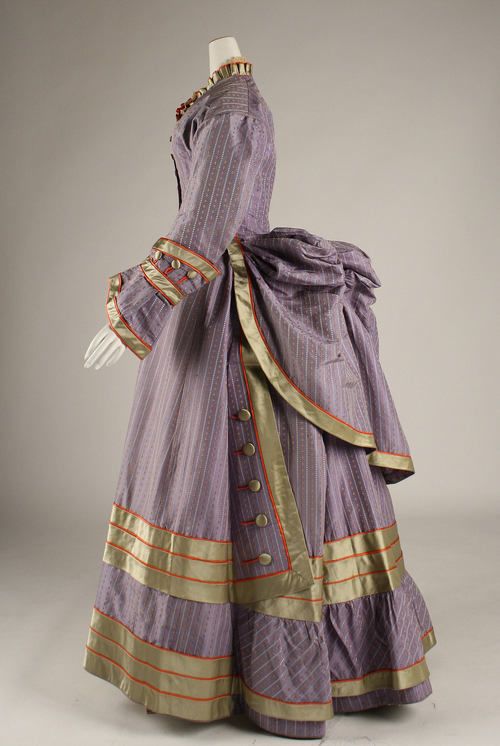 Silk-dress-1872%E2%80%9375-Met.jpg