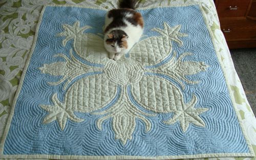 Finished project: a Hawaiian quilt. - The Dreamstress