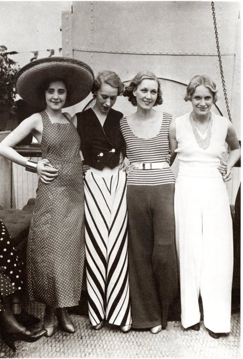 Beach pyjamas, ca 1930