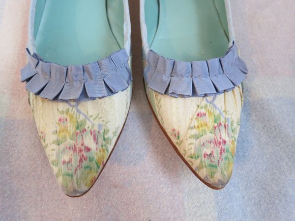 ca. 1790 shoe remake thedreamstress.com