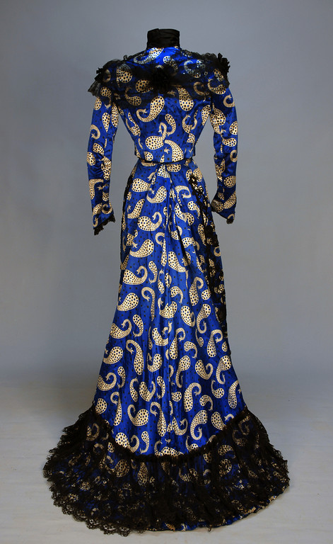 Afternoon dress of printed silk satin, ca 1902, via Whitakers Auctions