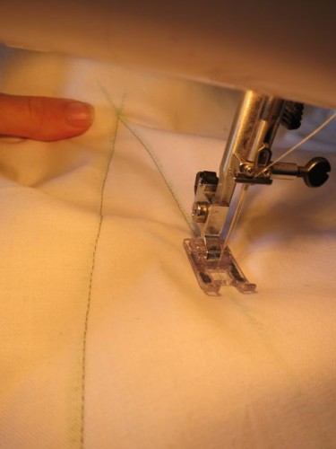 How to flat line a garment thedreamstress.com