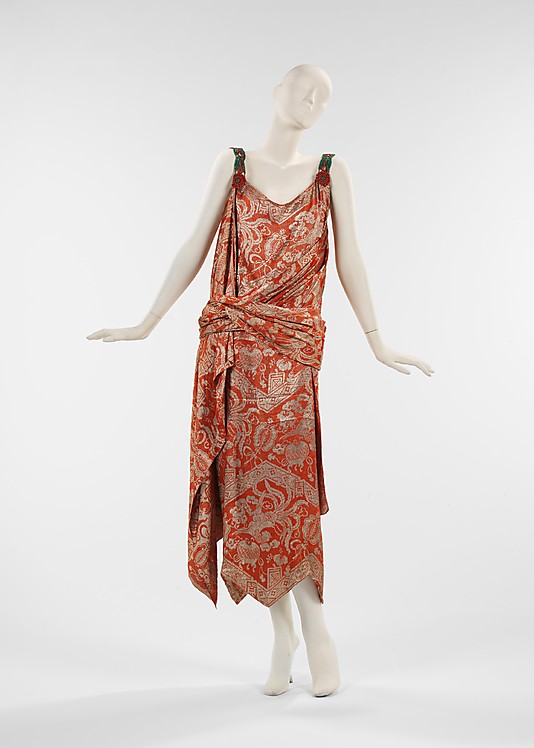 Thinking green: a mid-1920s evening gown - The Dreamstress