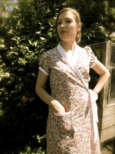 1930s inspired 'Hooverette' wrap dress thedreamstress.com