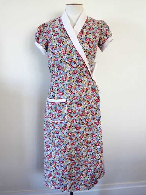 1930s inspired 'Hooverette' wrap dress thedreamstress.com