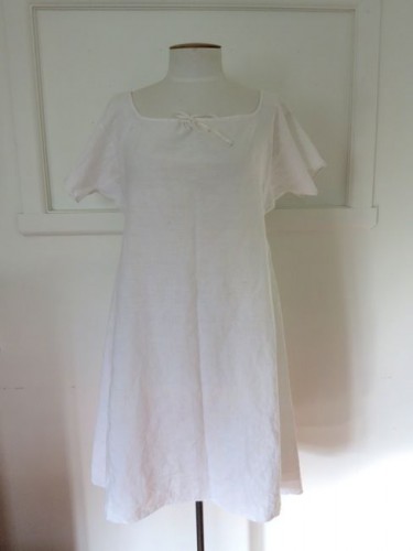 A simple Regency chemise - The Dreamstress