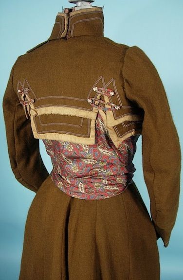 Ensemble (dress in two parts) in brown wool and paisley silk, ca. 1900, sold via Antique Dress.com