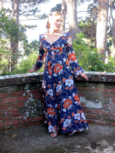 1970s fairytale frock thedreamstress.com