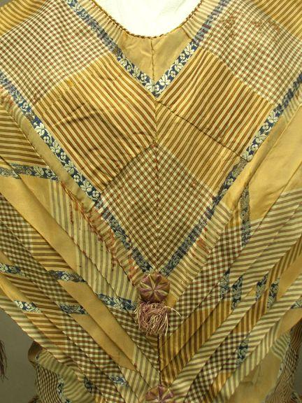 Day dress of silk taffeta worn by Laura Phillips, Chapel Hill NC, 1847. Made in Philadelphia, North Carolina Museum of History, 1923.5.5
