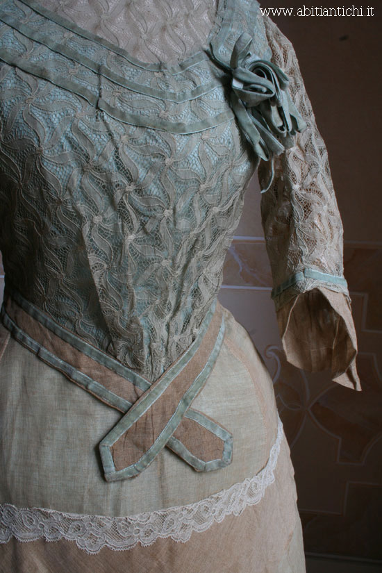 Dress in two parts of linen and possibly silk, 1886, Abiti Antichi 165