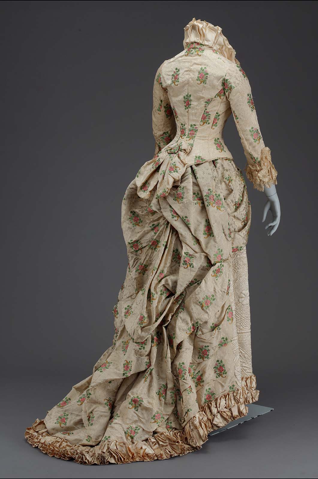 Woman's dress, American, 1880, silk with silk lace & cotton lining, MFA Boston, 53.90a-b