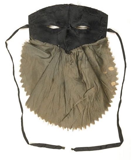Masquerade mask. 1780s © Museum of London via BBC Radio 4