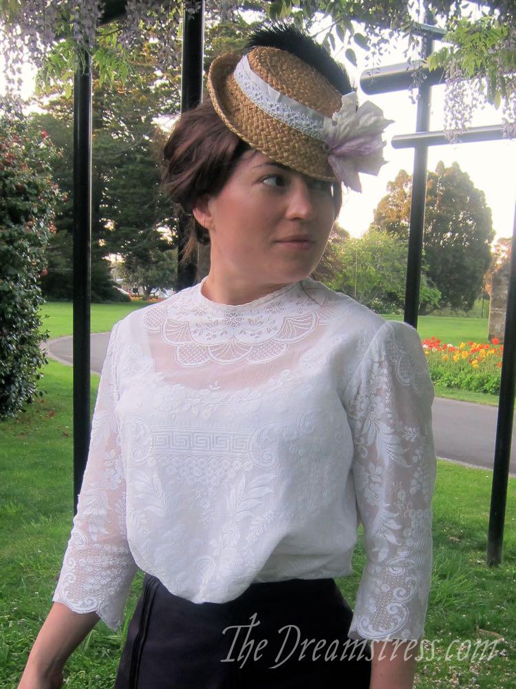 A lace 1900s blouse thedreamstress.com
