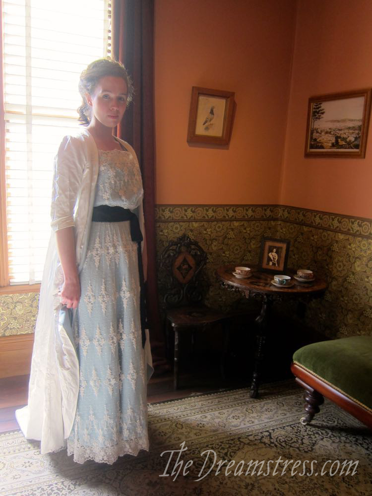 A photoshoot at the Katherine Mansfield Museum thedreamstress.com