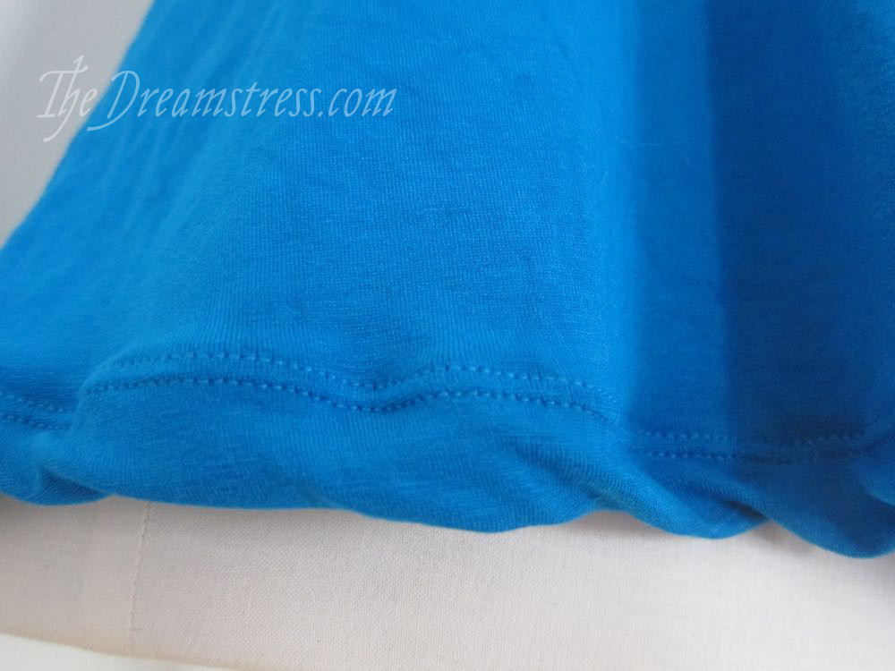 How to pick knit fabric for T-shirts thedreamstress.com