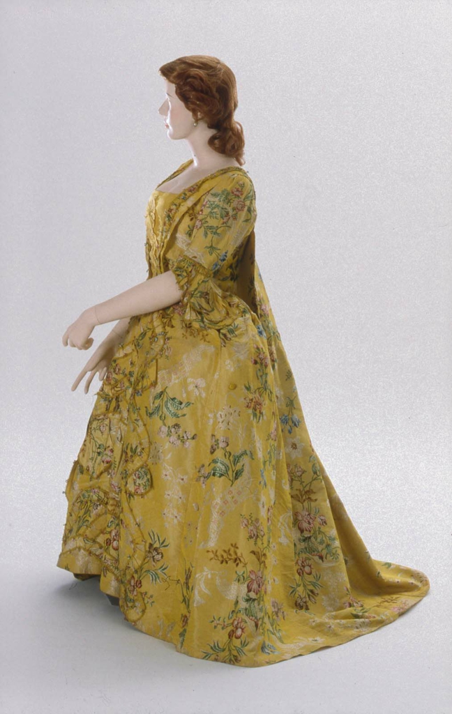 Dress, English, about 1745, dress restyled about 1760, brocaded silk, MFA Boston, 43.1639a-b