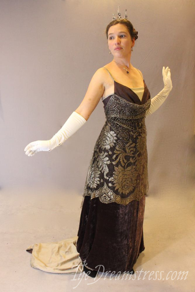 A 1914 Cobwebs evening gown, thedreamstress.com