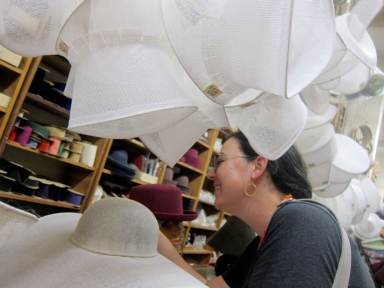 A (not totally overwhelming) tour of the LA Fabric district The Dreamstress