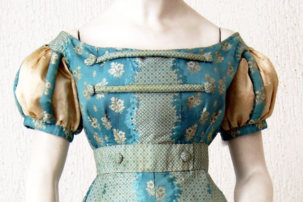 Dress, ca. 1820, location unknown