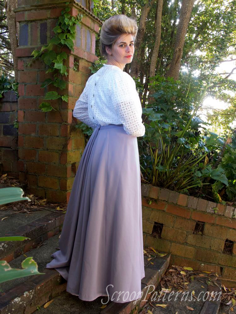 Scroop Patterns Fantail Historical Skirt thedreamstress.com