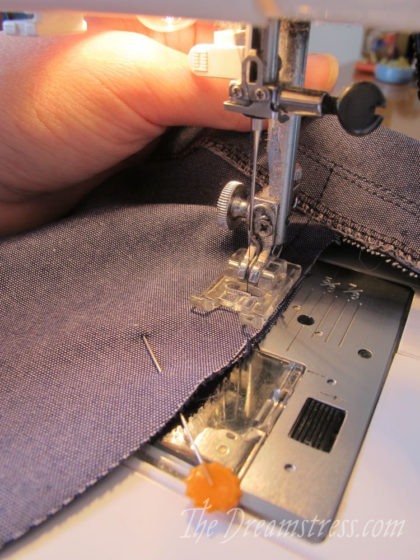 How to add pockets to the Scroop Modern Fantail skirt - The Dreamstress