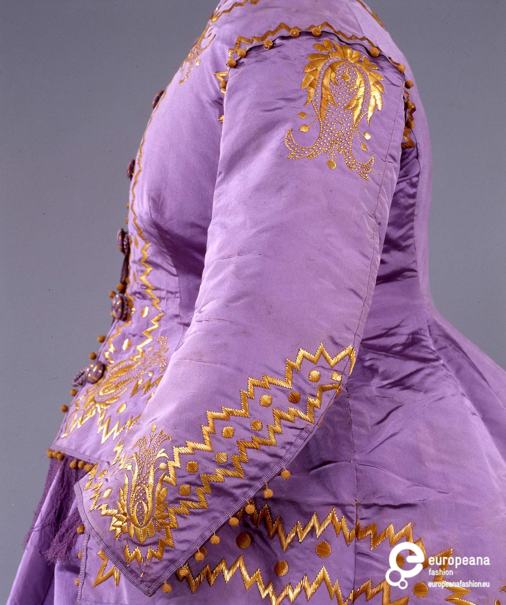 Dress in three parts, Italian, silk taffeta with straw embroidery, 1867, Galleria del Costume di Palazzo Pitti, 00000101, via EuropeanaFashion.eu