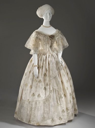 Rate the Dress: A vision in lace and gold, ca. 1850 - The Dreamstress