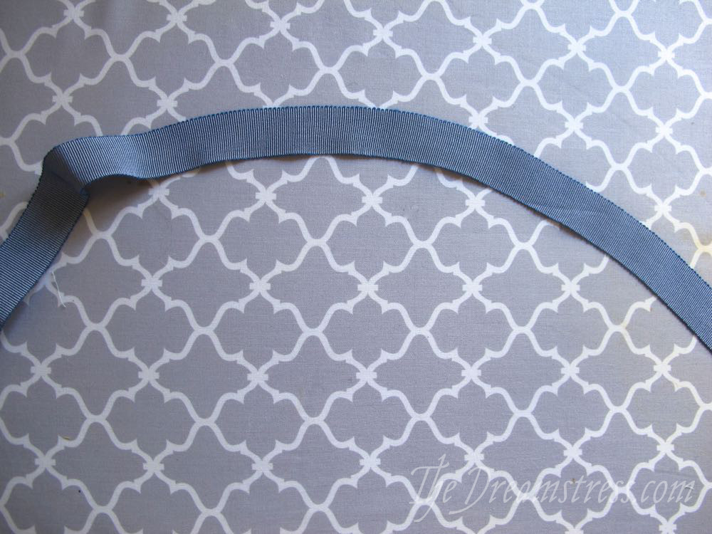 How to add a petersham waistband to the Scroop Fantail Skirt thedreamstress.com