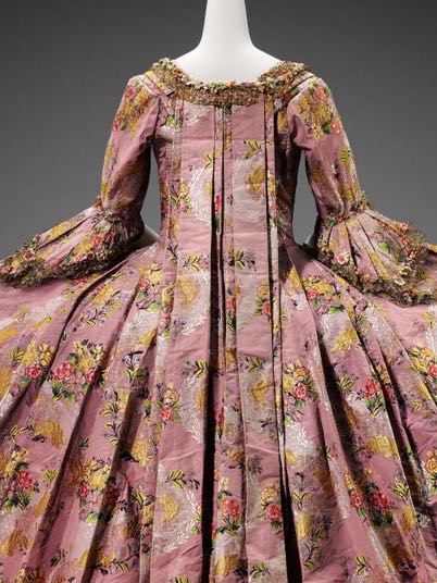 Robe a la Francaise, Italian, about 1775, Silk taffeta brocaded with silk and metallic threads, MFA Boston, 77.6a-b