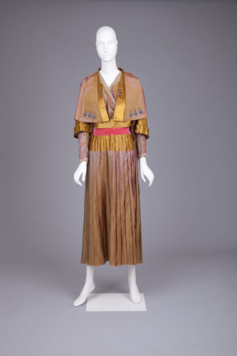 Rate the Dress: Autumn tones from the mid-1910s - The Dreamstress