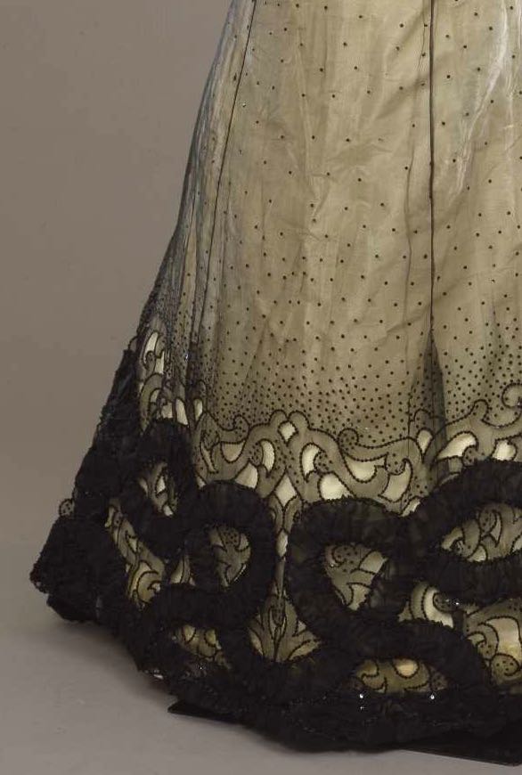Evening dress in two parts, 1900-1905, Mrs. C. Donovan, New York (Designer), silk, sequins, via Europeana.eu