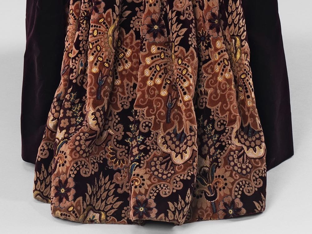 Dress, Mme. Uoll Gross, 1888, American, silk, metal, Brooklyn Museum Costume Collection at The Metropolitan Museum of Art, 2009.300.618a, b