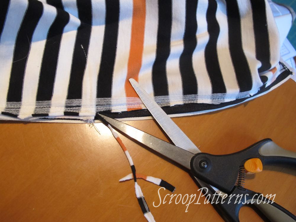 Otari Hoodie Sew Along Part 9 Zip Tape scrooppatterns.com