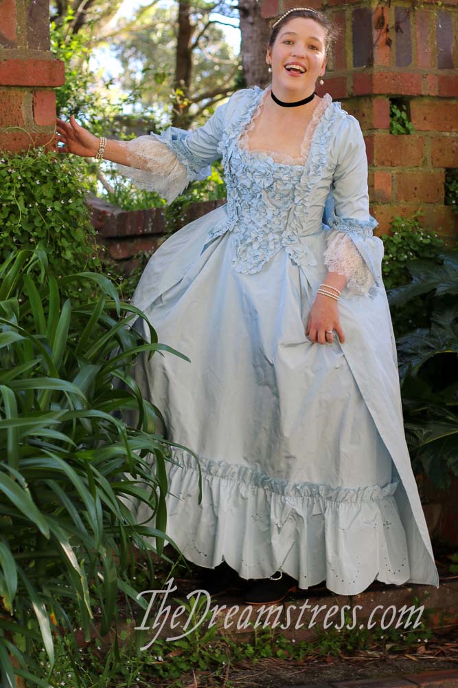 1760s Frou Frou Francaise thedreamstress.com