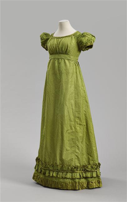 Evening dress, 1810-1815, silk, Rueil-Malmaison, châteaux de Malmaison et Bois-Préau, M.M.2014.7.1