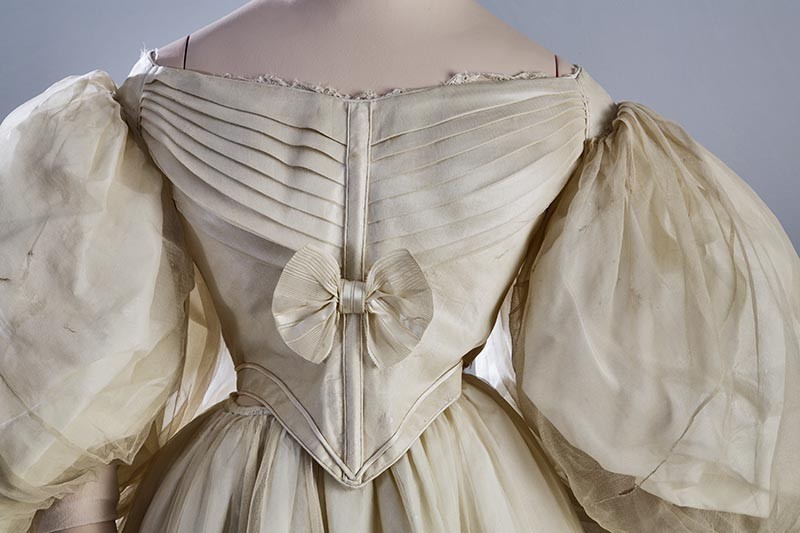 Evening dress, 1830s From the Turun museokeskus, Finland