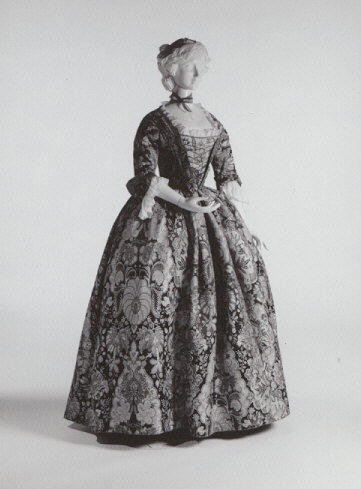 Gown, ca. 1725, British, silk, Purchase Irene Lewisohn Bequest 1964 Metropolitan Museum of Art C.I.64.14