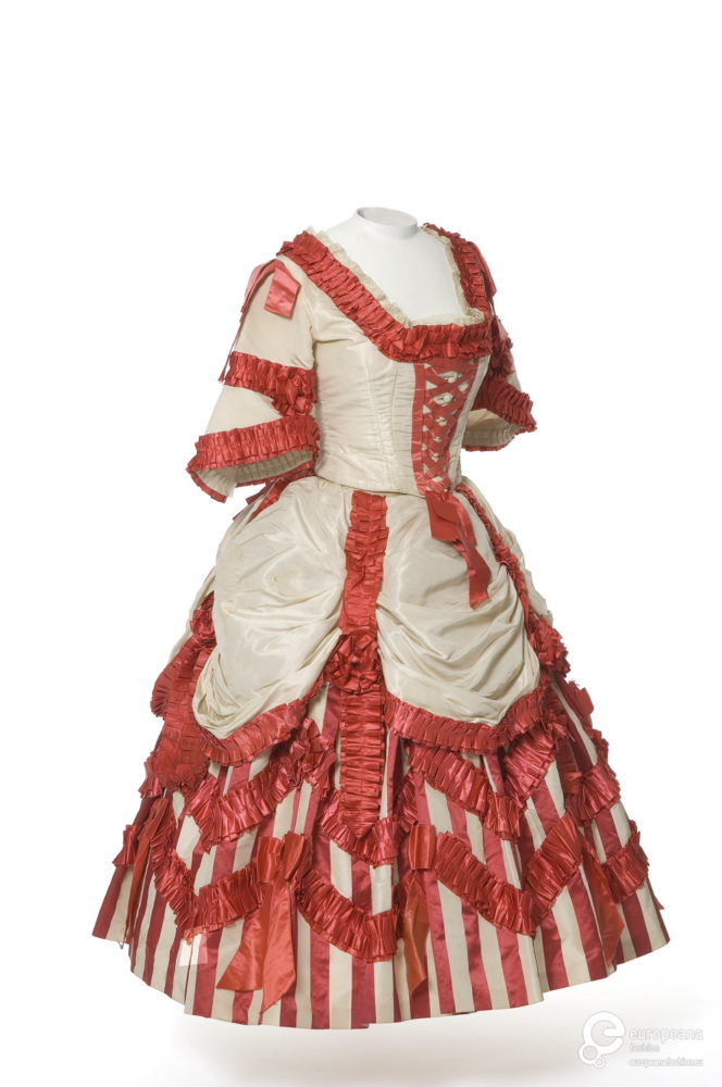 Fancy dress, silk, 1860s, Les Arts Décoratifs via Europeana Fashion UF 50-30-15 AB