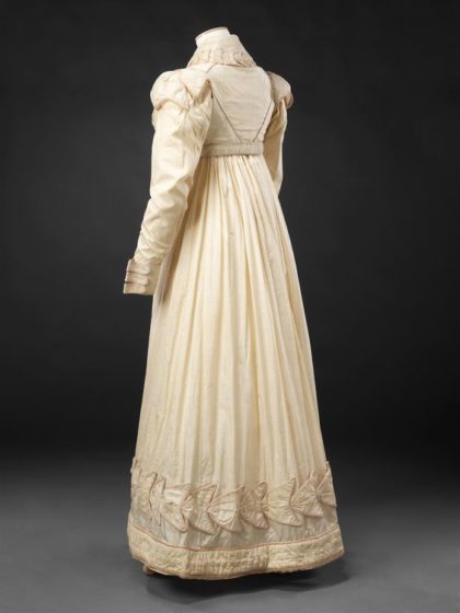 Rate the Dress: Romantic Era Warmth - The Dreamstress