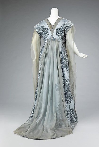 Tea Gown, House of Worth (French, 1858–1956), ca. 1910, French, silk, rhinestones, metal, Brooklyn Museum Costume Collection at The Metropolitan Museum of Art, 2009.300.3277