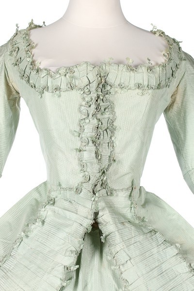 Robe à la Française. Culture: French. Date: 1710-74. Museum: Metropolitan  Museum of Art, New York, USA Stock Photo - Alamy
