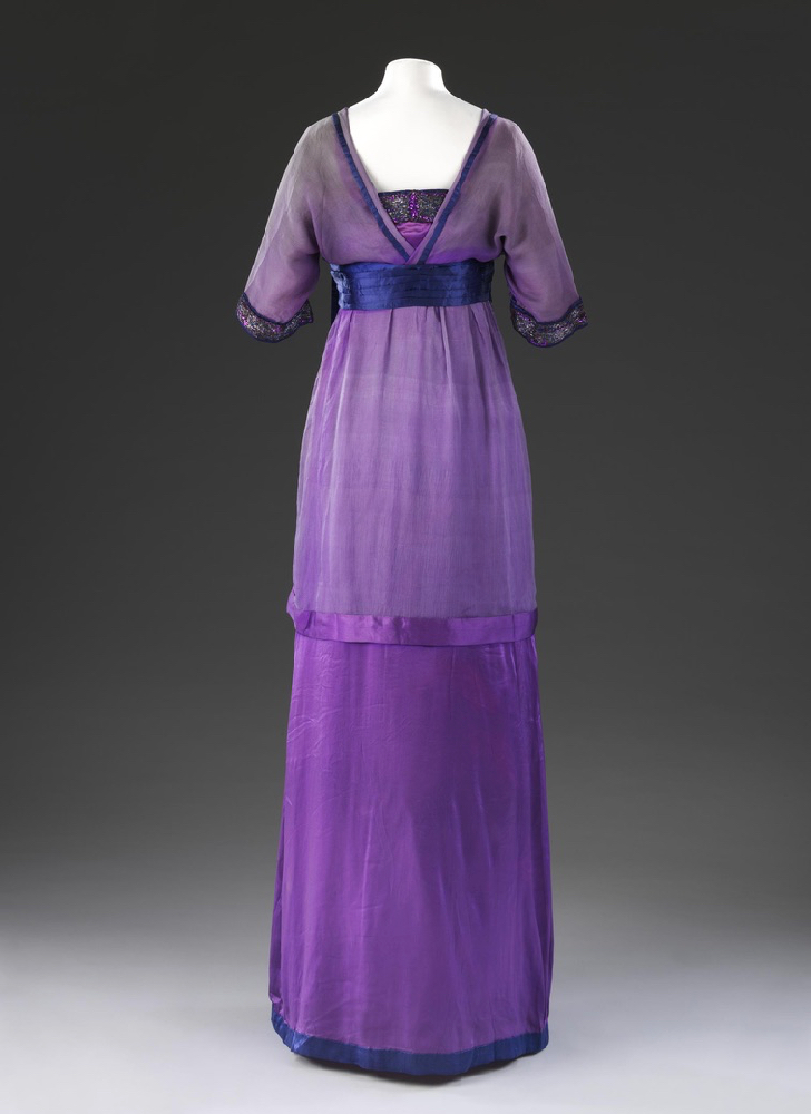 Evening dress, London, 1912, Lucile (1863 - 1935), Silk, embroidered & appliqued metal thread, glass beads, sequins (gelatin?), metal hooks & eyes, silk net,  ©Victoria & Albert Museum T.35-1960