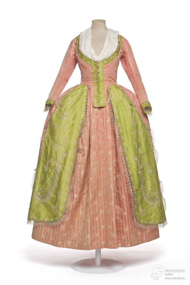 Robe à la Polonaise (?), 1780-85 Musée des Arts Décoratifs, UF 70-38-1
