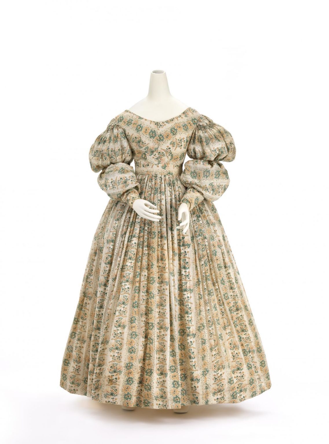 Rate the Dress: Good Morning in the mid 1830s - The Dreamstress