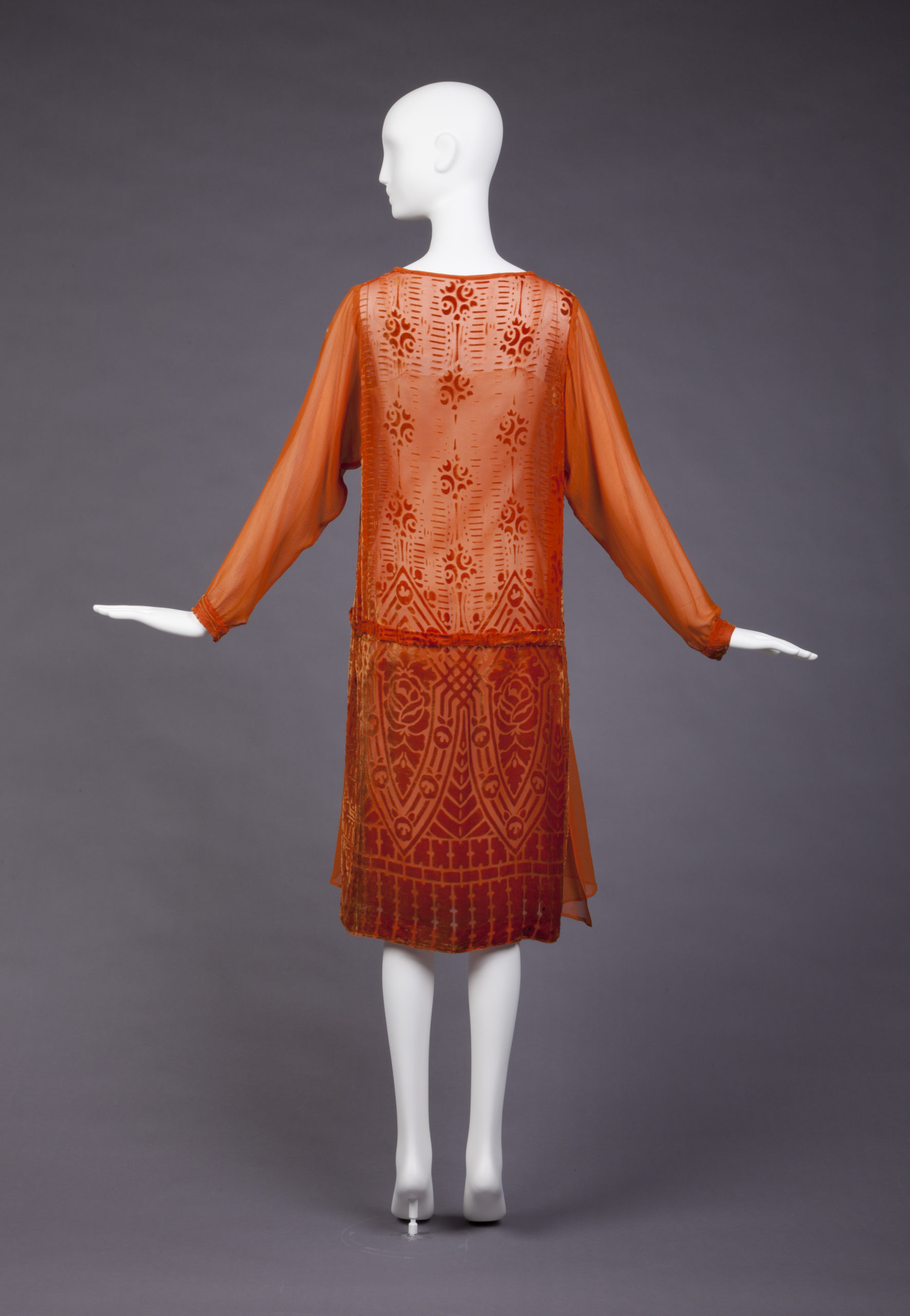 Dress, 1927-1928, plastic, silk, Gift of Mrs. Herbert O. Johnson, Goldstein Museum of Design 1981.033.032