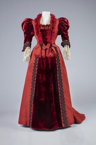 Rate the Dress: Late Victorian Velvet - The Dreamstress