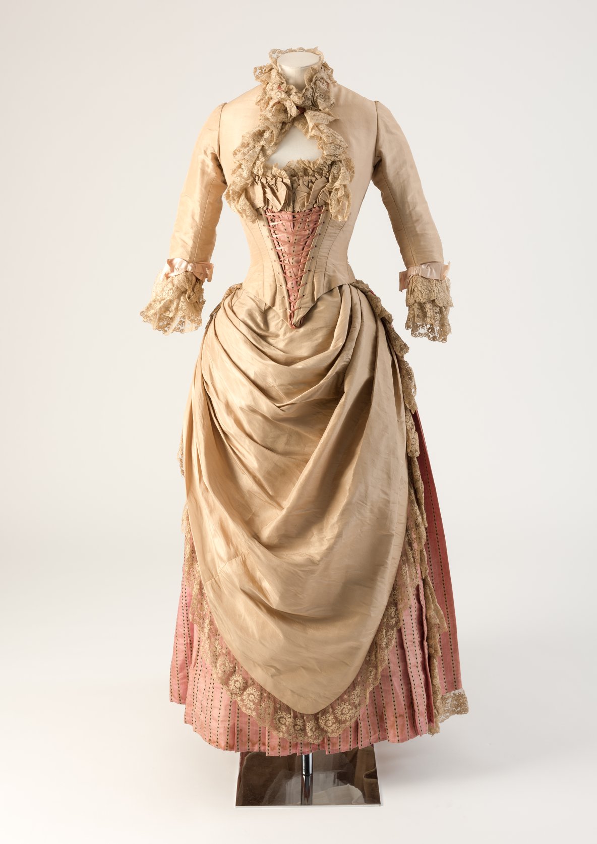 Dress in two parts, 1886, silk, Nicholson and Wordley of Camden Town, London Fashion Museum Bath