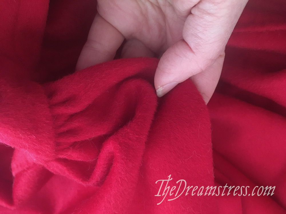 Making an 18th century red wool cloak, thedreamstress.com