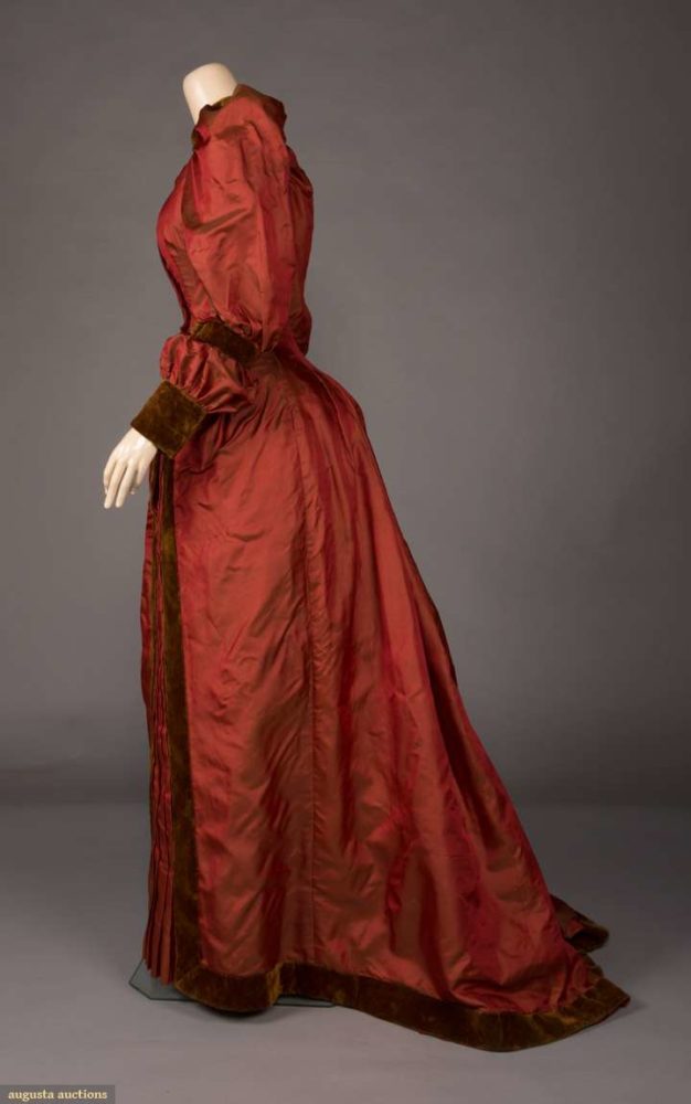 Rate the Dress: Draped for Dinner in 1895 - The Dreamstress