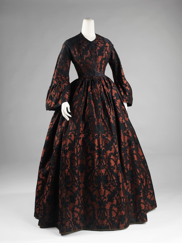 Evening dress, 1860–62, American, silk, Brooklyn Museum Costume Collection at The Metropolitan Museum of Art; 2009.300.2976,